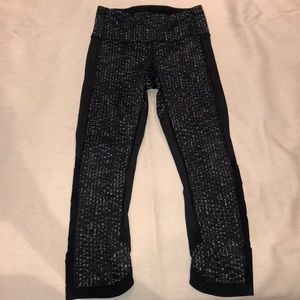Lululemon Grey Capris with Design and Zigzag leg